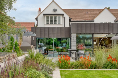 Worrin Shenfield Contemporary Single Storey Extension Outbuilding garden landscape side view