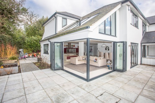 Harlyn Hutton Mount Shenfield Contemporary Extension Refurbishment bifold doors open plan kitchen diner family room